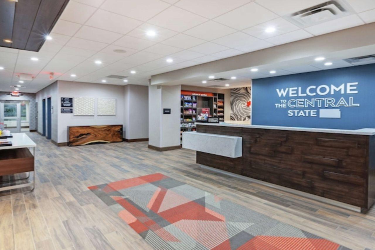 Hampton Inn Gardner Dış mekan fotoğraf