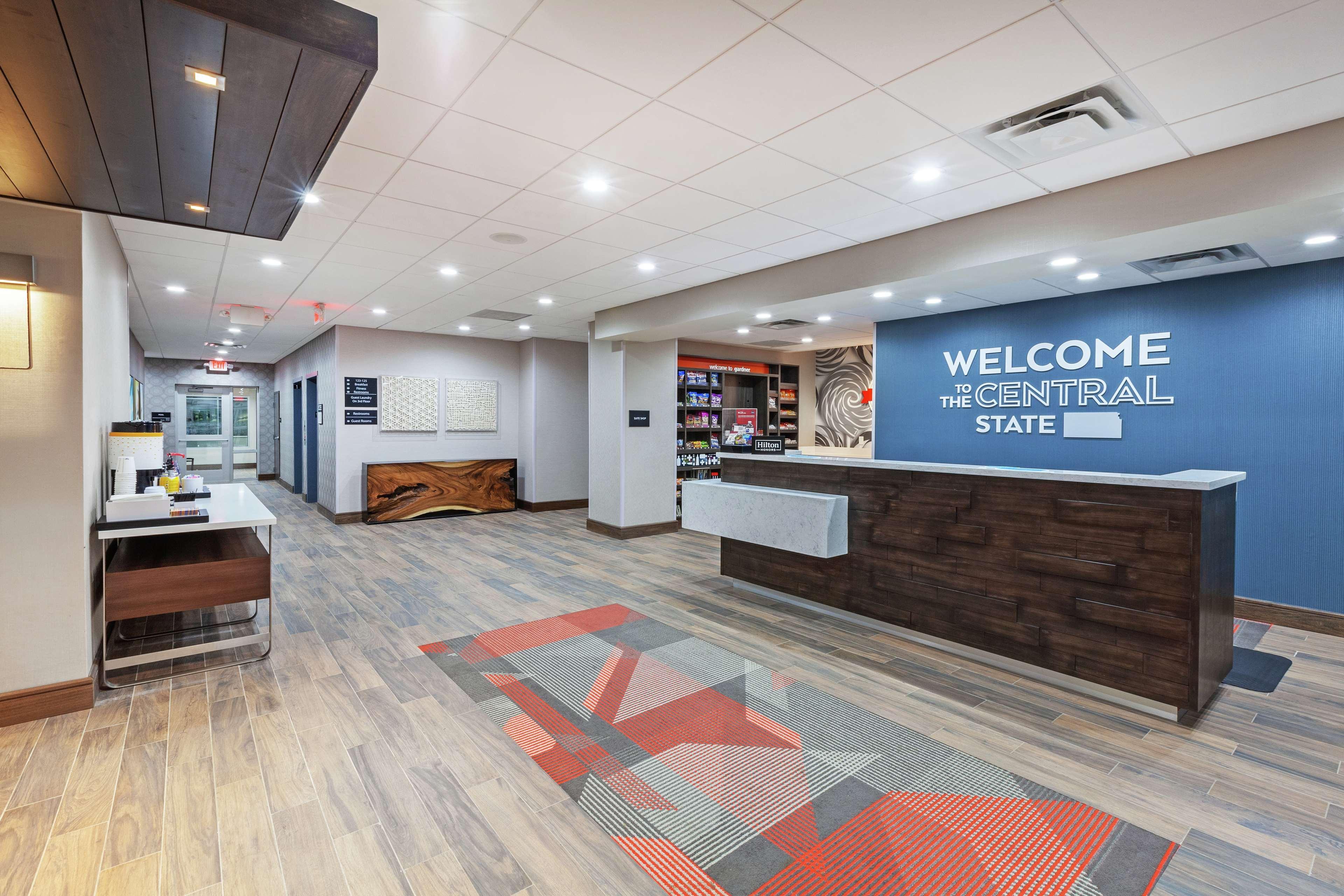 Hampton Inn Gardner Dış mekan fotoğraf